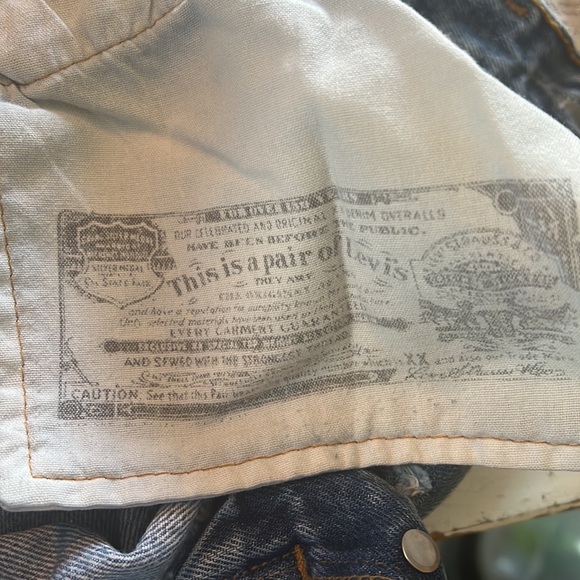 Levi’s - Picture 11 of 13